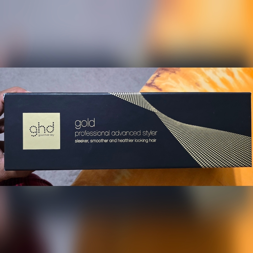GHD Gold professional hair styler